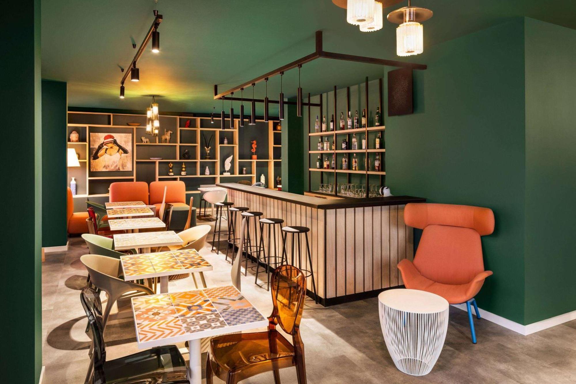 Quadro Hotel, Trademark Collection By Wyndham Saint Julian's Екстериор снимка